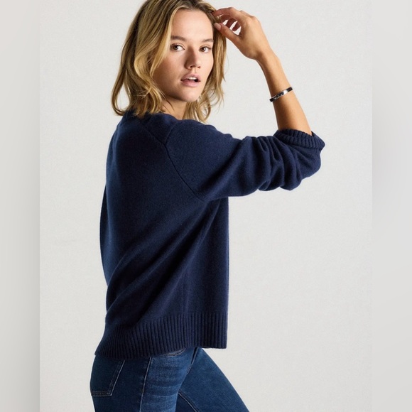 NWT! QUINCE Mongolian Cashmere Oversized Crewneck Sweater True Navy Size Medium - Picture 14 of 15